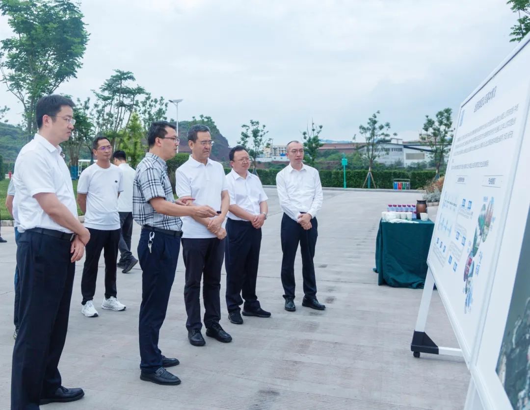 省国资委党委书记、主任冯文生赴宜宾调研国企改革深化提升行动工作并主持召开片区座谈会