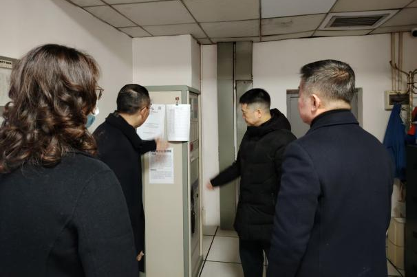 省尊龙凯时集团党委书记、董事长游勇检查督导春节安全生产并看望慰问干部员工